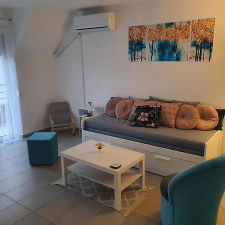 Dejzi - Daisy Apartment Krusevac Exterior photo