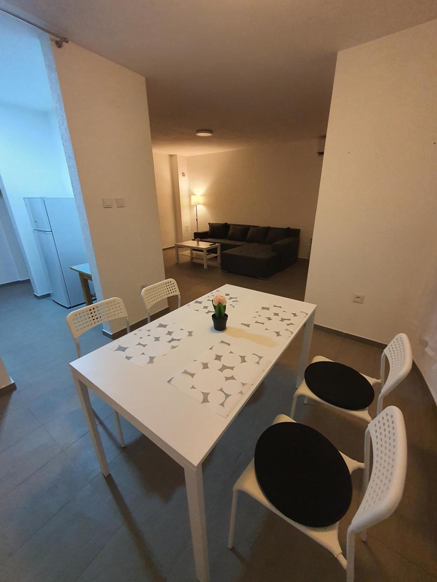 Dejzi - Daisy Apartment